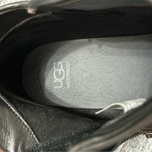 UGG Waterproof Ankle Boots Ladies Size 12 - Picture 6 of 8